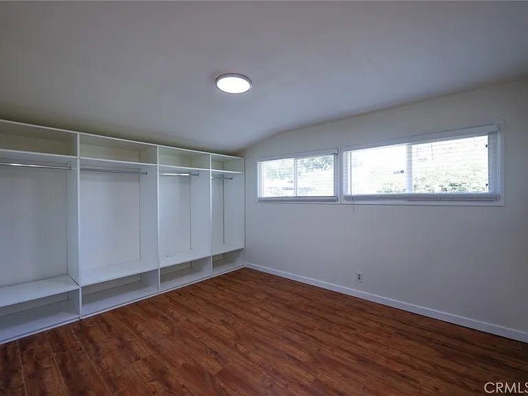 17122 Spinning Ave — Photo 18