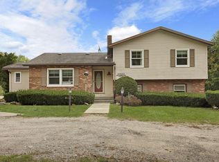 12111 28th Ave, Pleasant Prairie, WI 53158