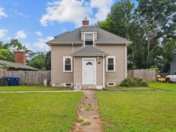 91 Hope Ave, Warwick, RI 02889