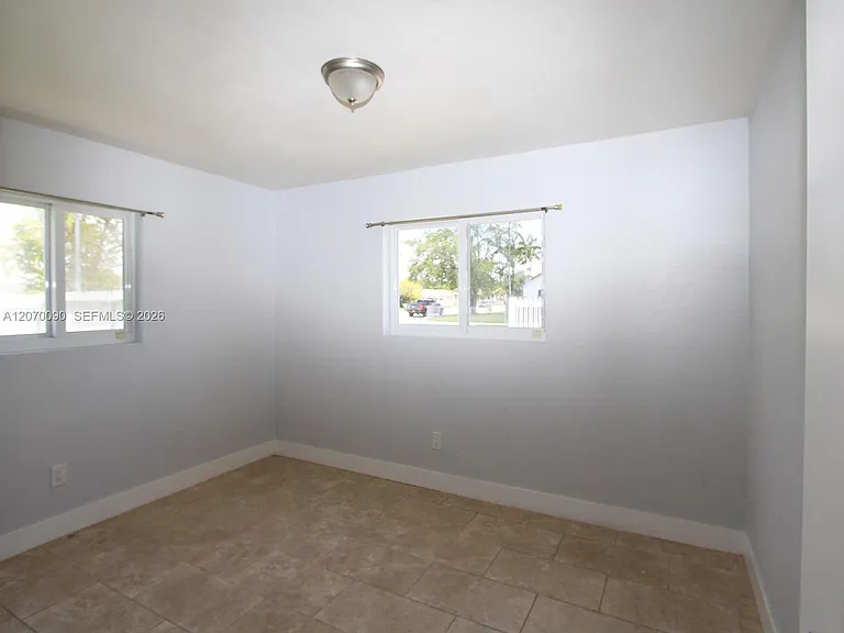 11460 SW 224th St — Photo 10