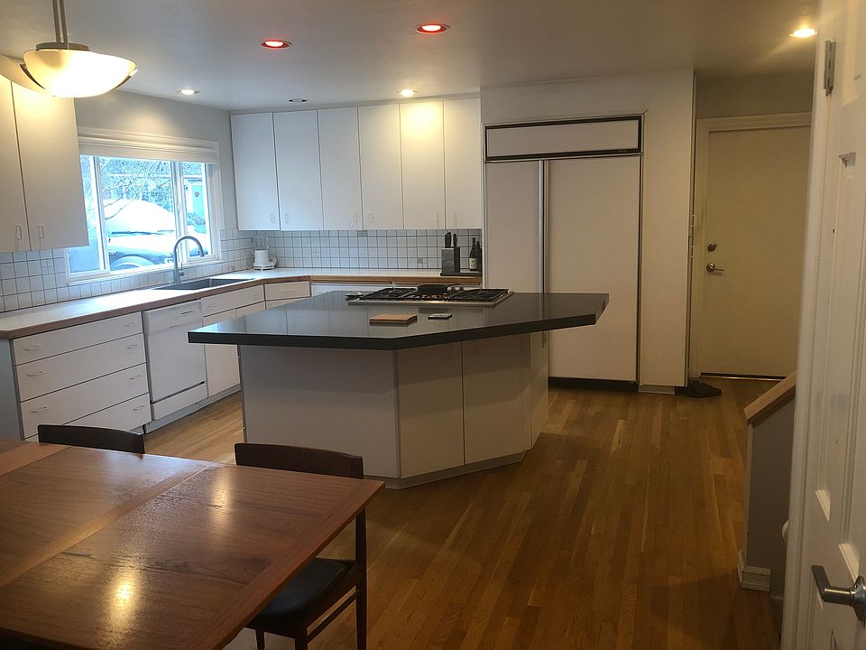 2nd image of 13625 SW 32nd St