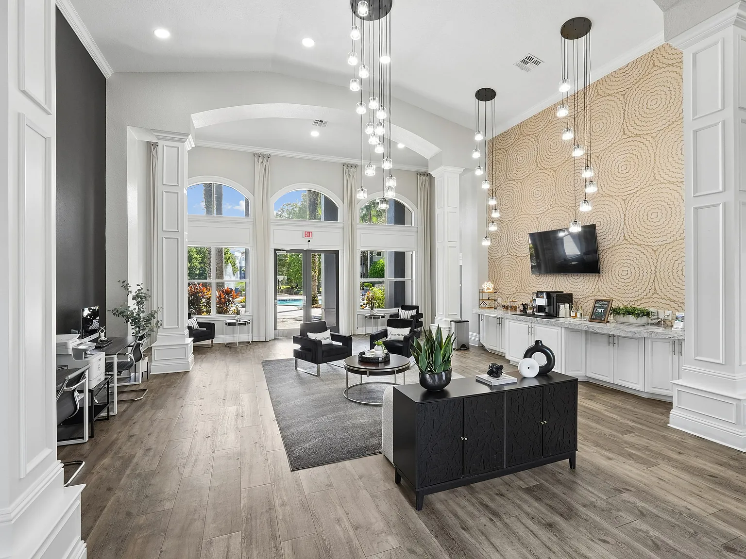 Sanctuary at Highland Oaks — Photo 4