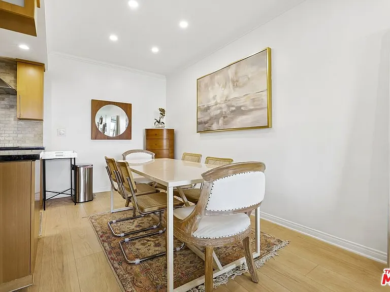 125 Montana Ave #304 — Photo 7