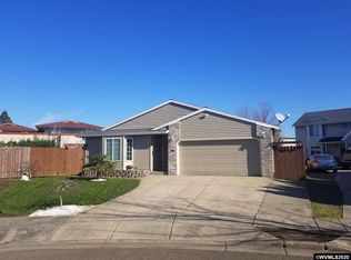 750 Maplewood Ct, Woodburn, OR