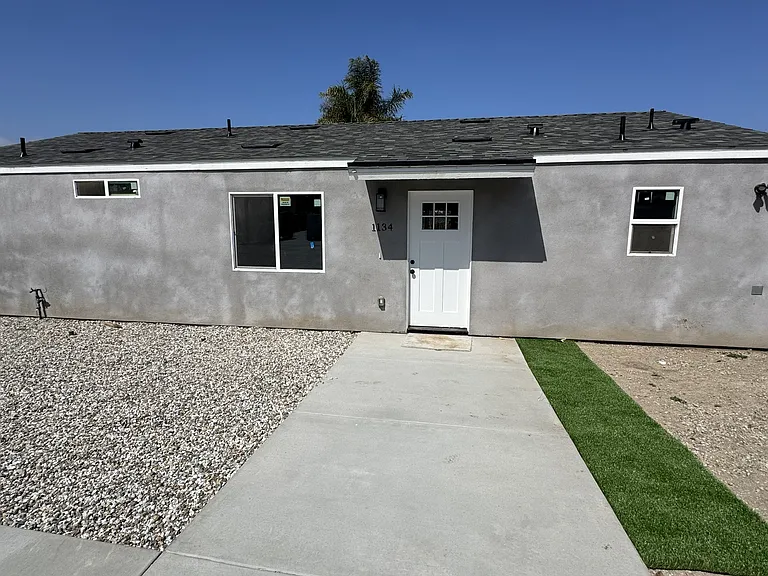 1134 Alpine Ave — Photo 1