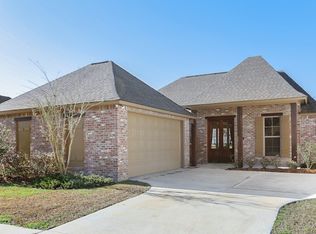 8090 Valencia Ct, Baton Rouge, LA 70820