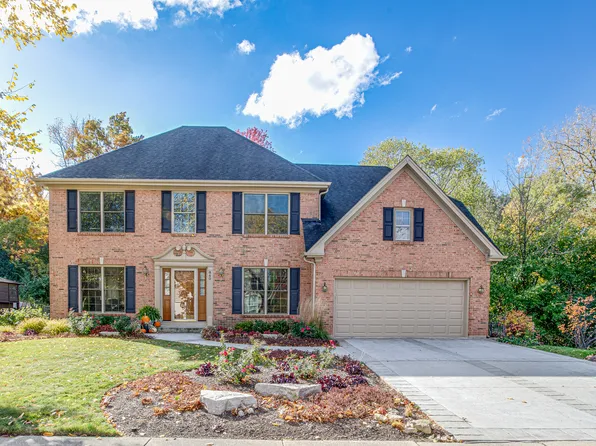 840 Hampton Crse, West Chicago, IL 60185