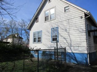 128 Henry St, Somerset, NJ 08873