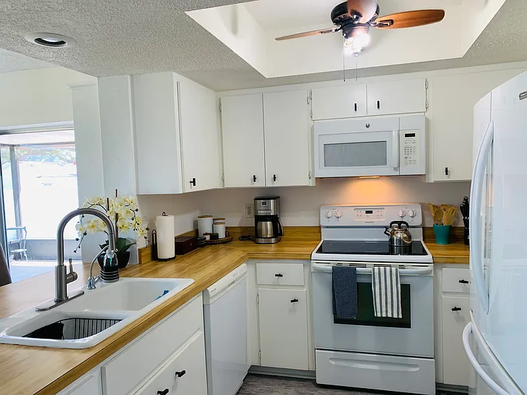 1087 W Baffin Dr — Photo 15