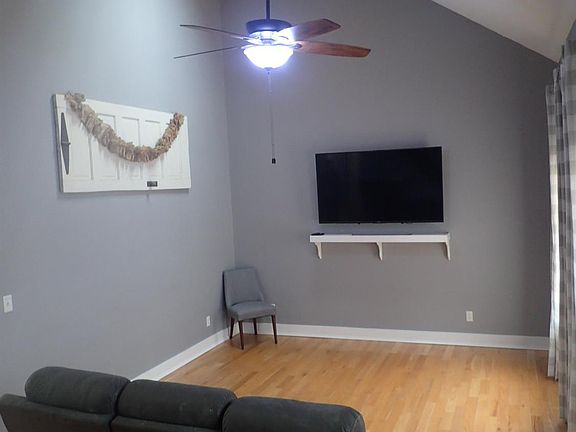 4th image of 8 Meyerfield Pl Lot 7