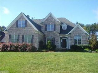 2426 Lake Oak Ct, High Point, NC 27265