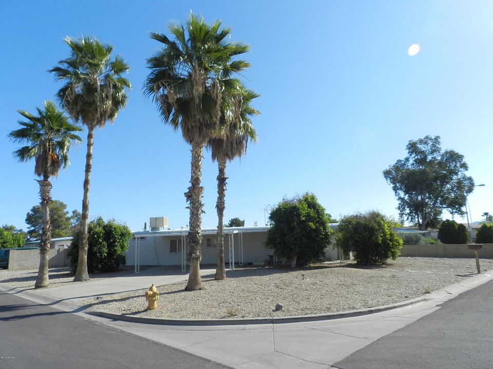 1st image of 302 E Villa Maria Dr