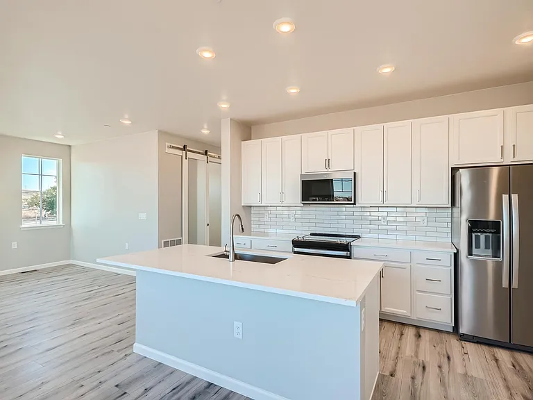 190 Mohawk Cir — Photo 10