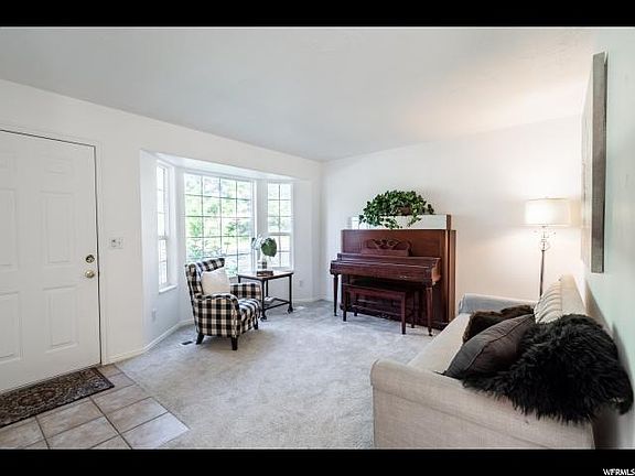 4th image of 1490 N Summer Crest Dr