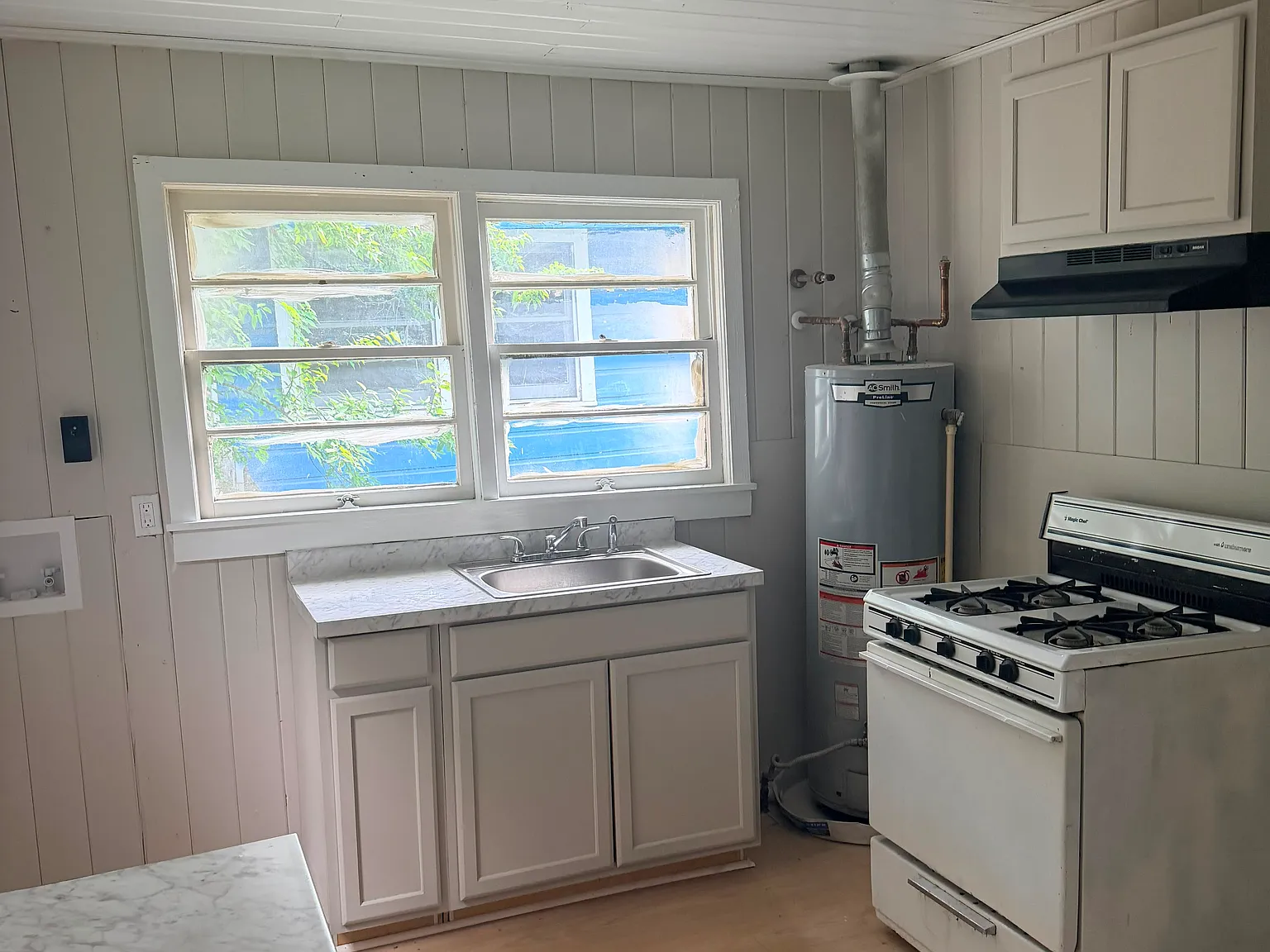 2 bed, $745 — Photo 1