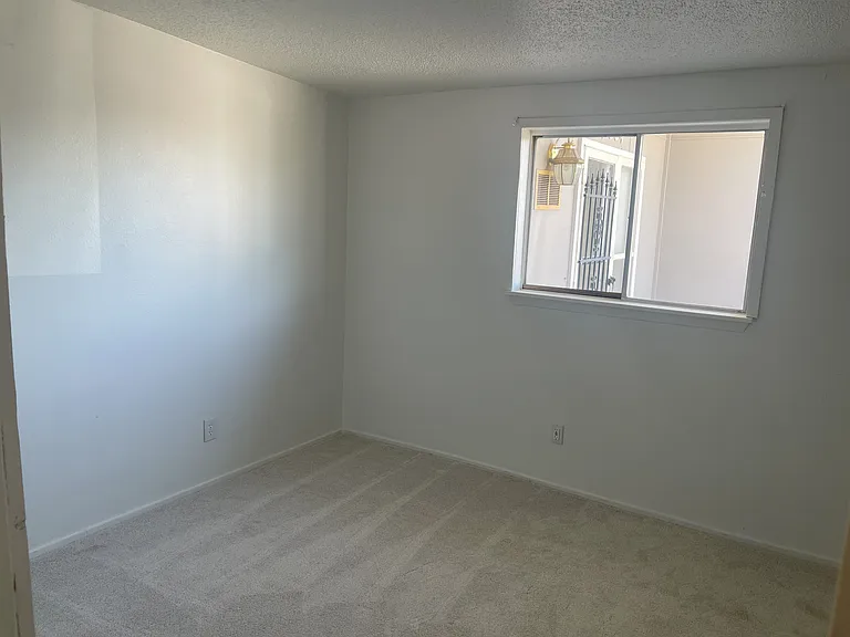 2004 Crescent Dr — Photo 10