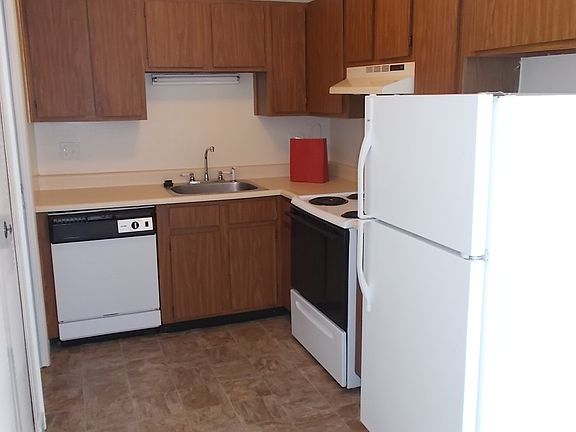 5th image of 348 Jefferson Ave APT 29