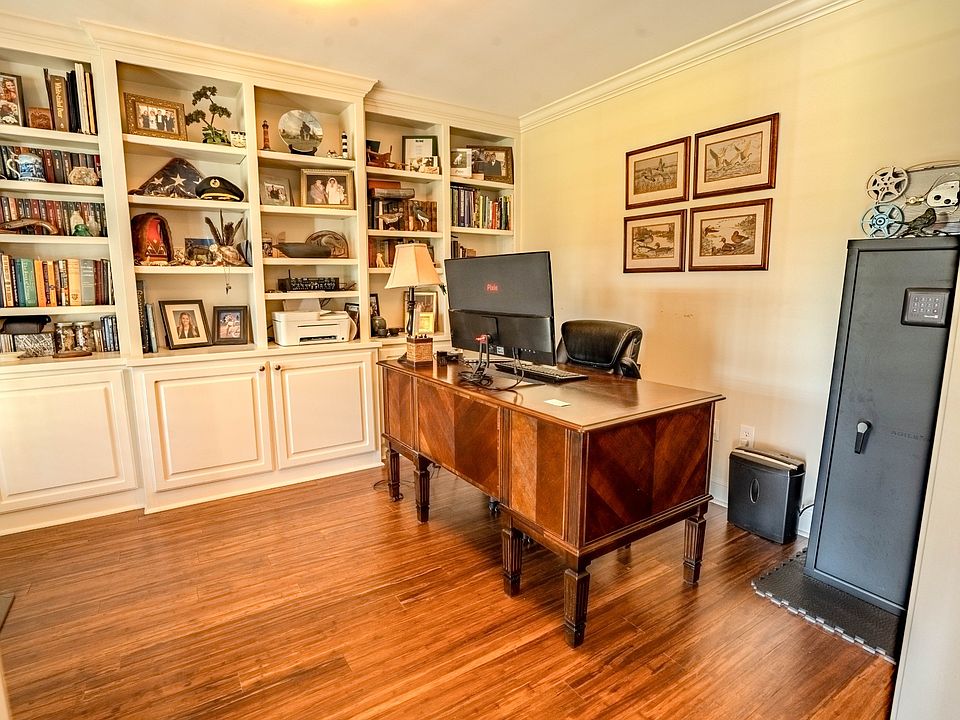 10th image of 199 Liles Ln