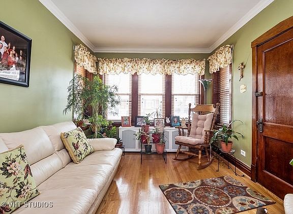2nd image of 3836 S Winchester Ave