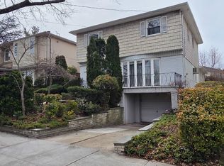 57-18 hewlett Street, Little Neck, NY 11362