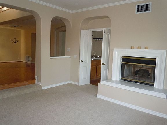 3rd image of 21902 Via Del Lago