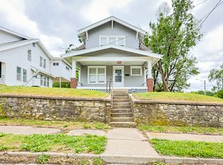 1902 Sacramento St, Saint Joseph, MO 64507