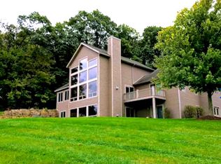 110 Shenandoah Dr, Galena, IL 61036