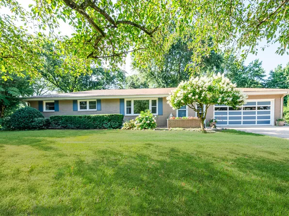 290 Yellow Creek Dr, Saint Joseph, MI 49085