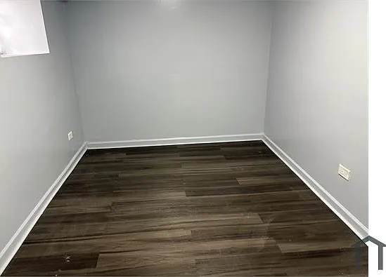 11163 S Vernon Ave — Photo 3