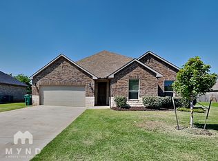 10901 SW 19th St, Yukon, OK 73099