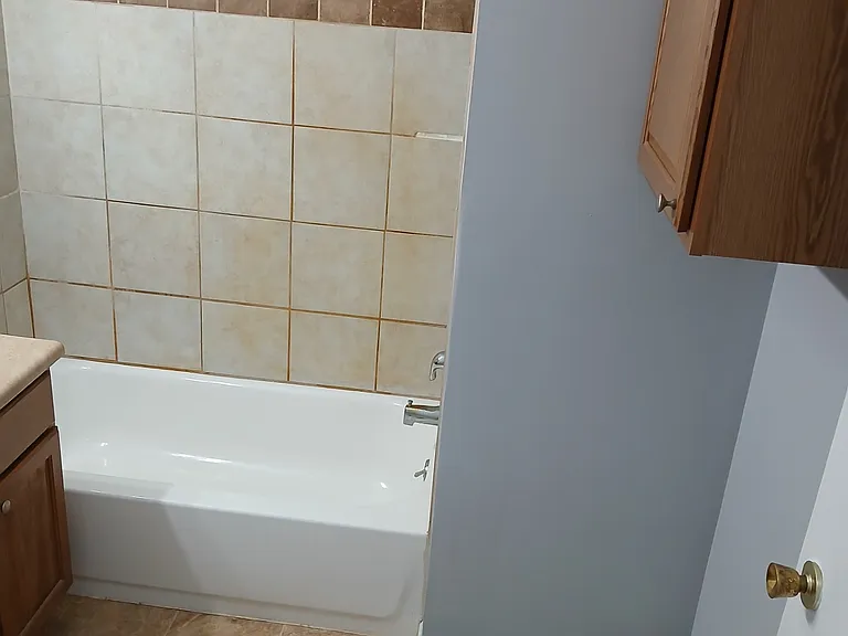 209 2nd St #5 — Photo 17