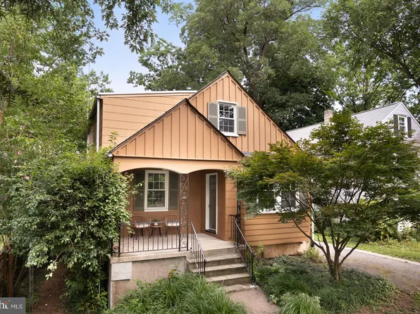 571 Woodbine Ave, Baltimore, MD 21204