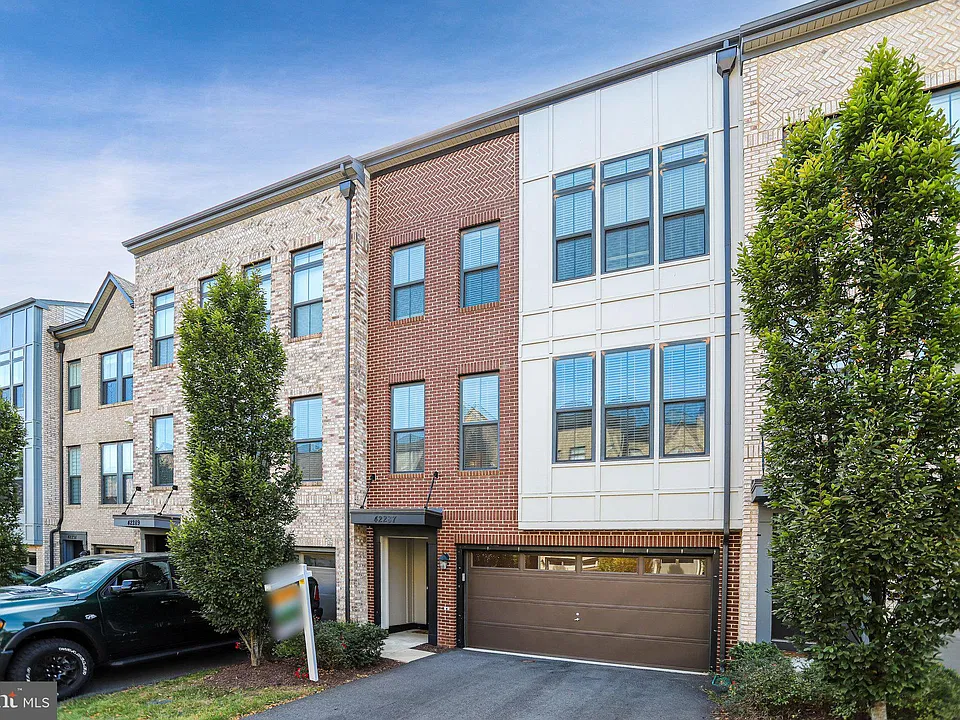 42287 Crawford Ter