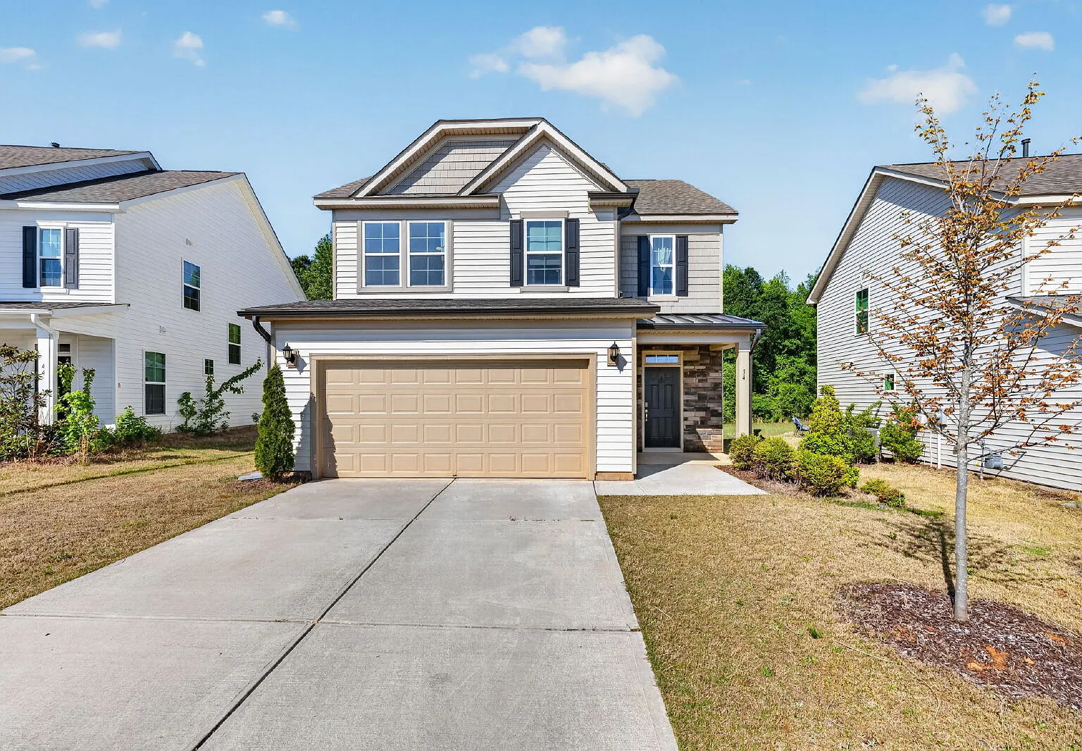 3 bed, 2.5 bath, 2072 sqft, $1,995 — Photo 2