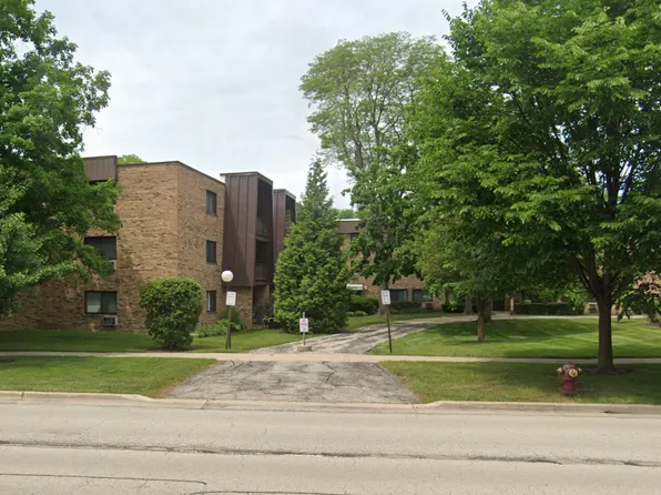 2604 N Windsor Dr Unit 307, Arlington Heights, IL 60004