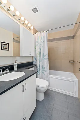 Rented by Compass | media 13