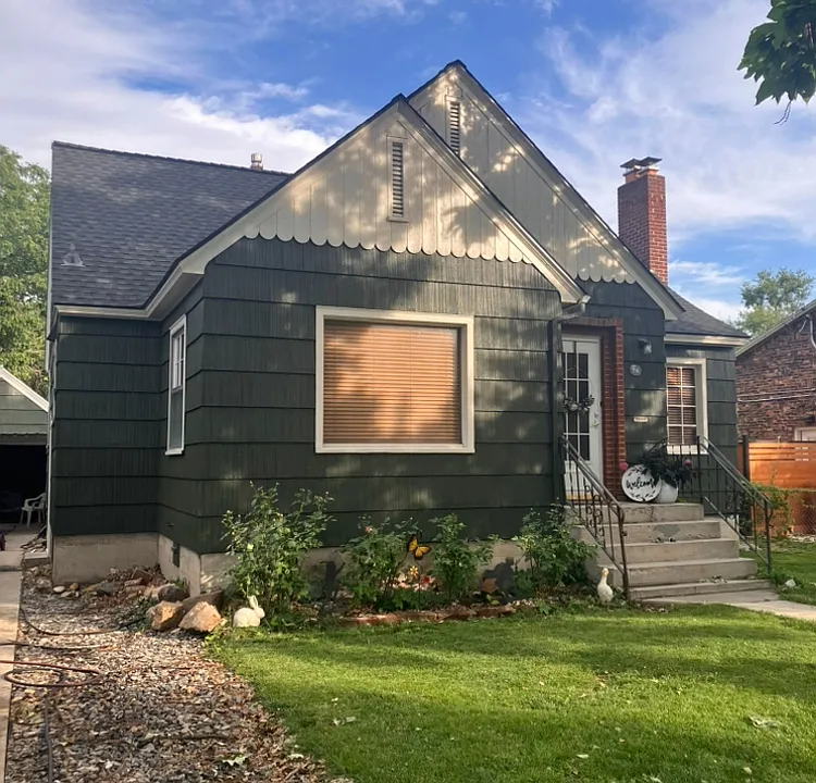 716 8th Ave S