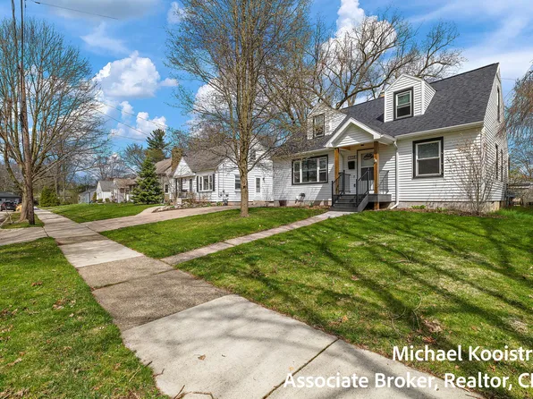 1138 Orchard Ave SE, East Grand Rapids, MI 49506