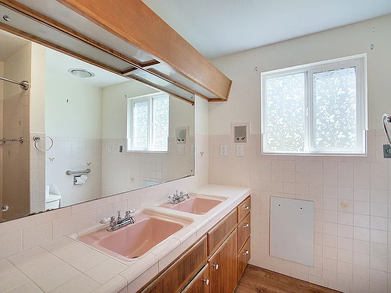 18021 Issaquah Hobart Rd SE — Photo 36