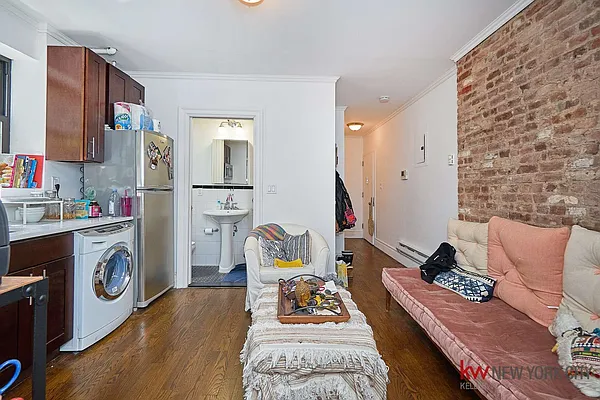 Rented by Keller Williams NYC | media 32
