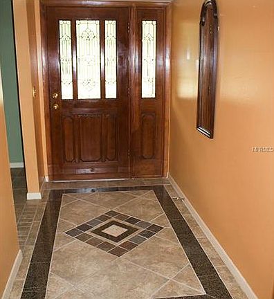 3rd image of 828 W Russell Dr