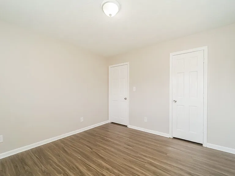 970 Kathryn Ct — Photo 15