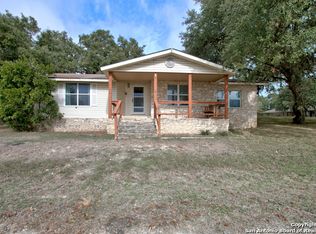 731 Hummingbird Hl, Canyon Lake, TX 78133
