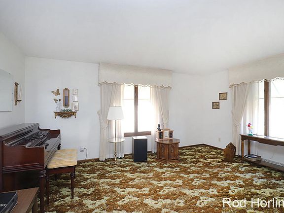 5th image of 174 Homer Ln