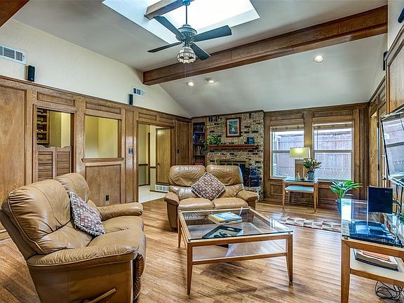 4th image of 2017 Oakmeadow Ct
