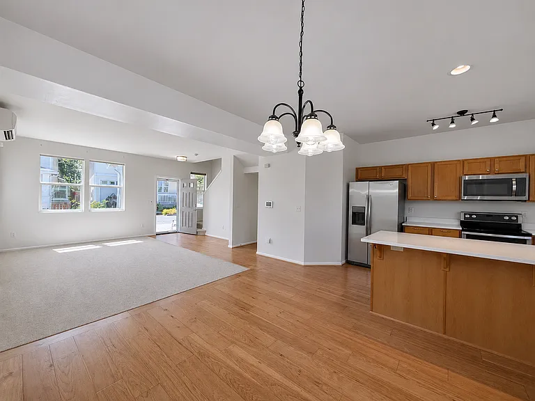 3808 S Lyon Ct — Photo 3