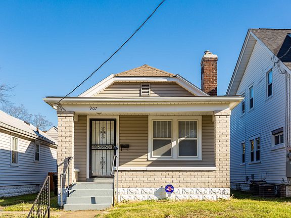 2nd image of 907 Ash St