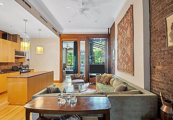 4th image of 23 W 95th St APT 1