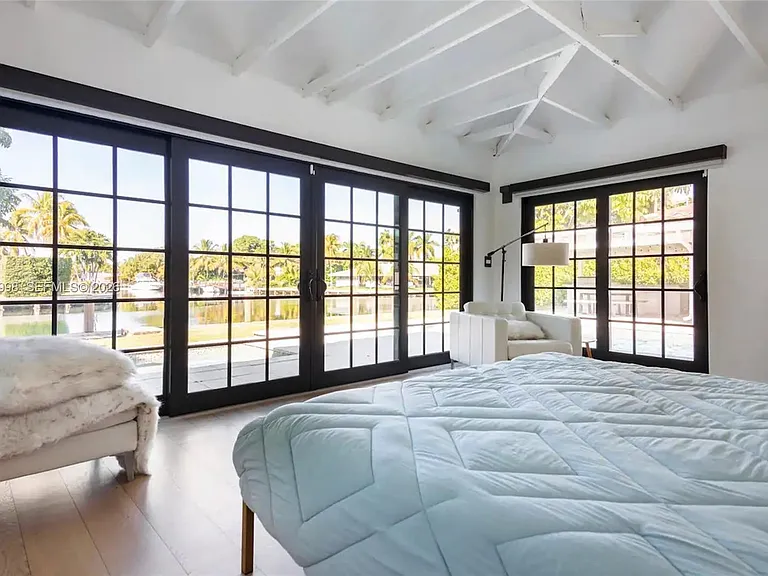 524 Oleander Dr — Photo 26