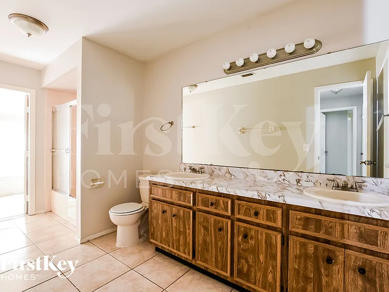 1701 Freeman Dr — Photo 17